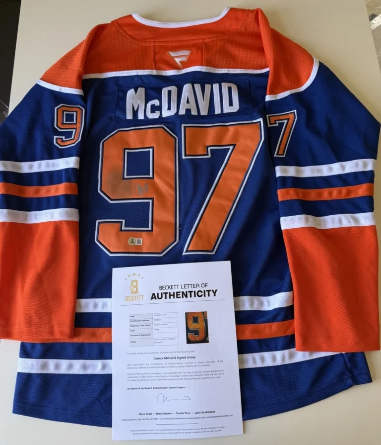 Connor McDavid Edmonton Oilers Autographed Jersey Beckett LOA READ