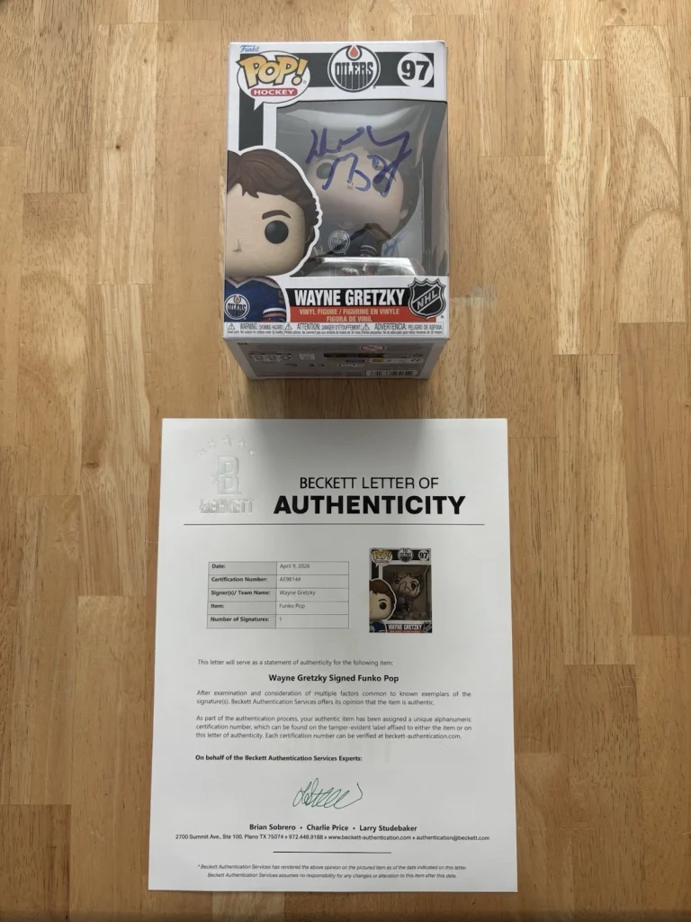 Wayne Gretzky Edmonton Oilers #97 Signed Autographed Funko Pop Beckett LOA.