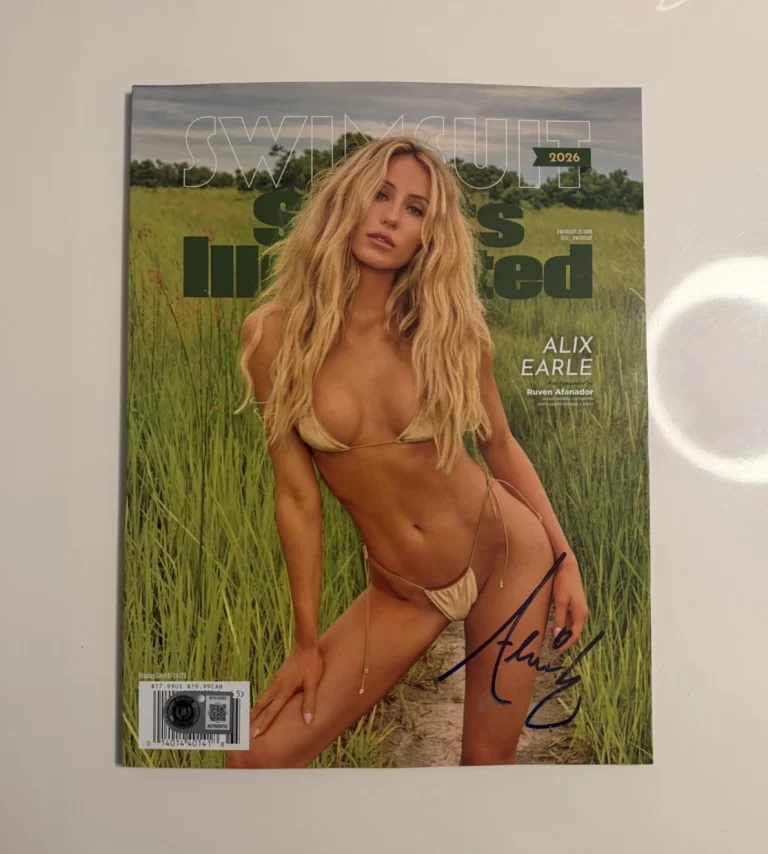 Alix Earle Model Autographed 2026 Sports Illustrated Swimsuit Magazine Beckett