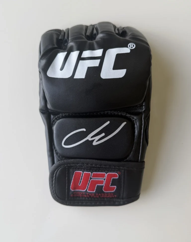 Marlon “Chito” Vera Fighter Autographed UFC MMA Glove  Beckett