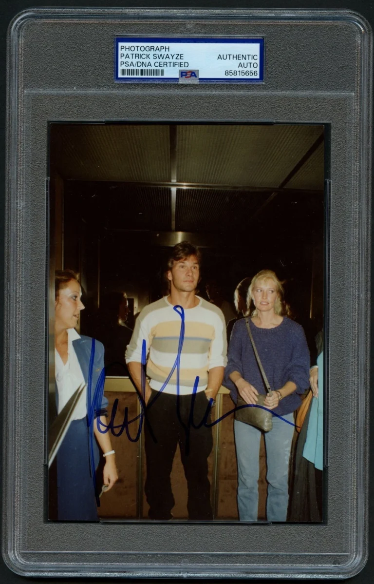 Patrick Swayze d2009 signed autograph 5x7 Photo Actor Singer PSA Slabbed