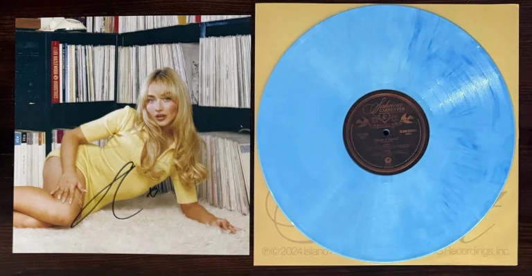 SIGNED Sabrina Carpenter Short N Sweet Album Card & Blue Vinyl PSA DNA COA AUTO