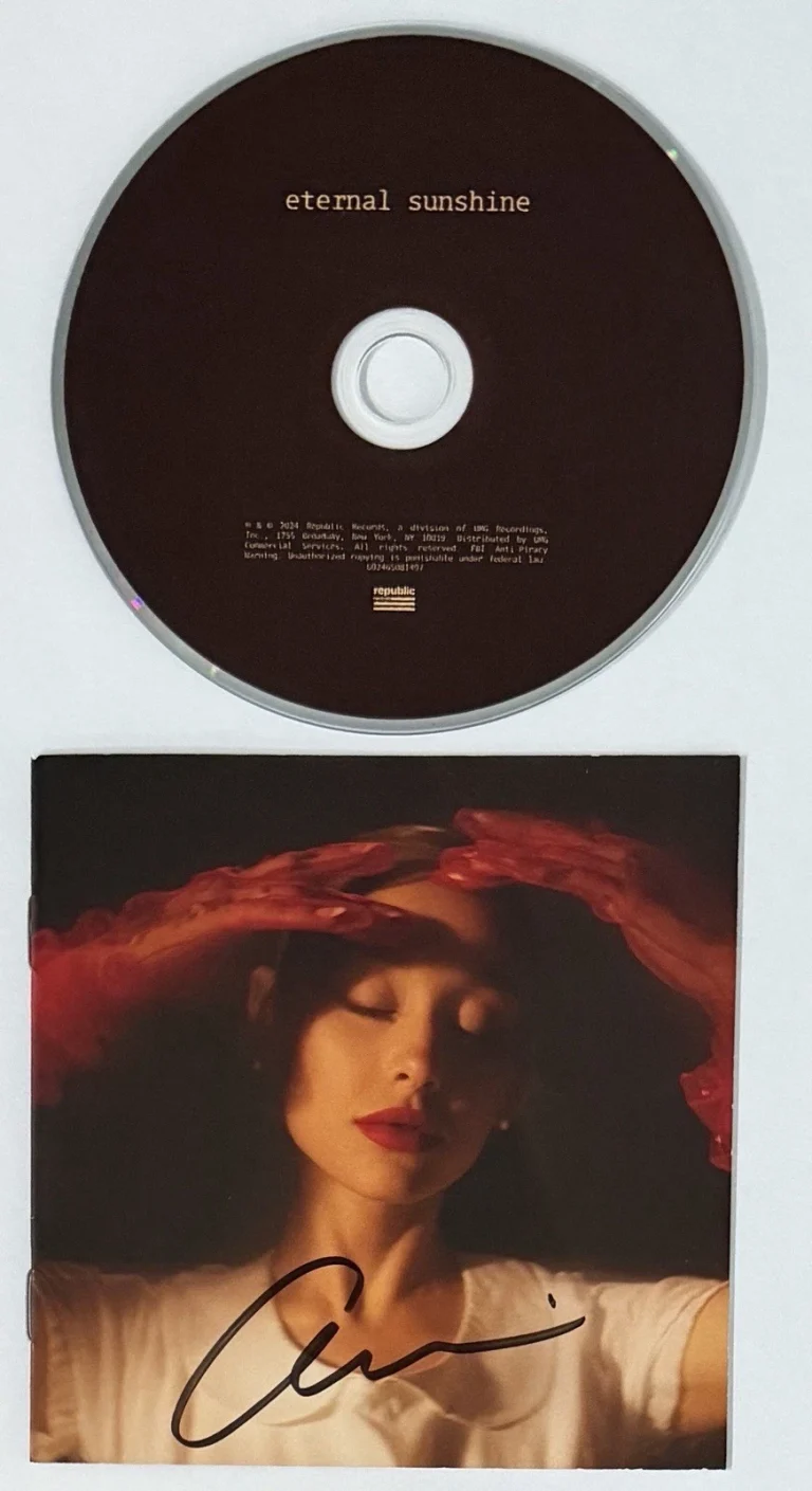 Ariana Grande SIGNED Eternal Sunshine CD Booklet PSA DNA COA AUTHENTIC AUTOGRAPH