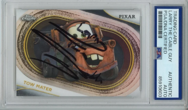 2025 TOPPS CHROME DISNEY MATER CARS SIGNED LARRY THE CABLE GUY PSA DNA AUTOGRAPH