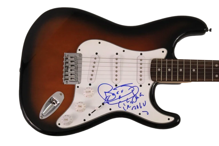 ARETHA FRANKLIN SIGNED AUTOGRAPH FS FENDER ELECTRIC GUITAR THE QUEEN OF SOUL JSA