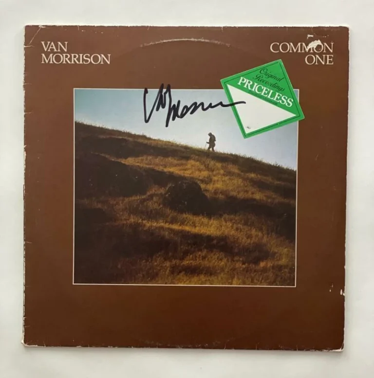 VAN MORRISON SIGNED AUTOGRAPH ALBUM VINYL RECORD - COMMON ONE, VERY RARE! JSA