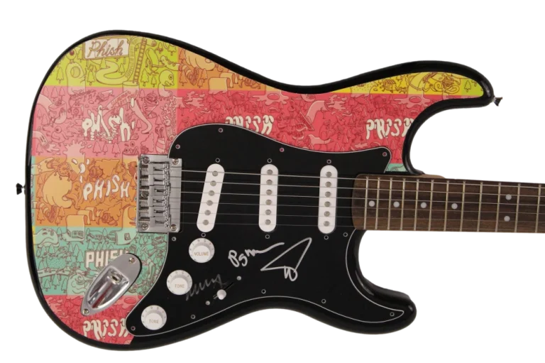 TREY ANASTASIO, MIKE, PAGE SIGNED AUTOGRAPH CUSTOM FENDER GUITAR PHISH W/ JSA