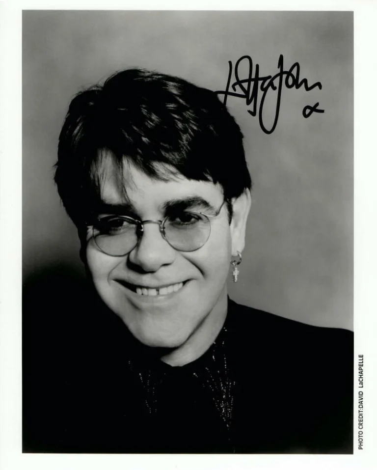 ELTON JOHN SIGNED AUTOGRAPH 8X10 PHOTO - HONKY CHATEAU, ROCK OF THE WESTIES  JSA