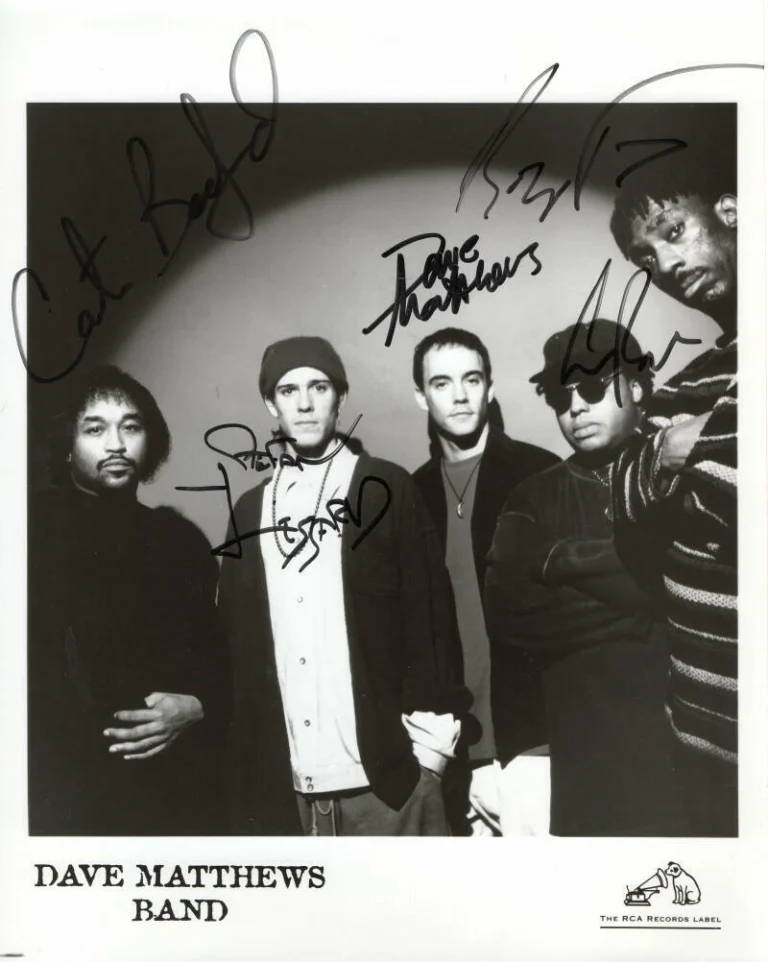 DAVE MATTHEWS BAND (x5) SIGNED AUTOGRAPH 8x10 PHOTO  EARLY SIGNATURES w/ JSA LOA