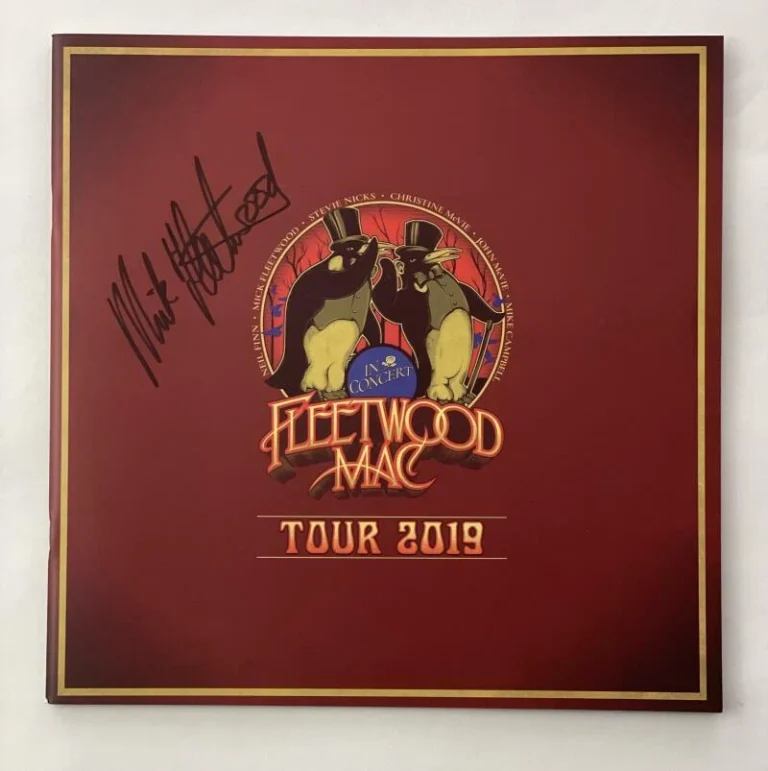 MICK FLEETWOOD SIGNED AUTOGRAPH 2019 TOUR BOOK PROGRAM FLEETWOOD MAC RUMOURS JSA