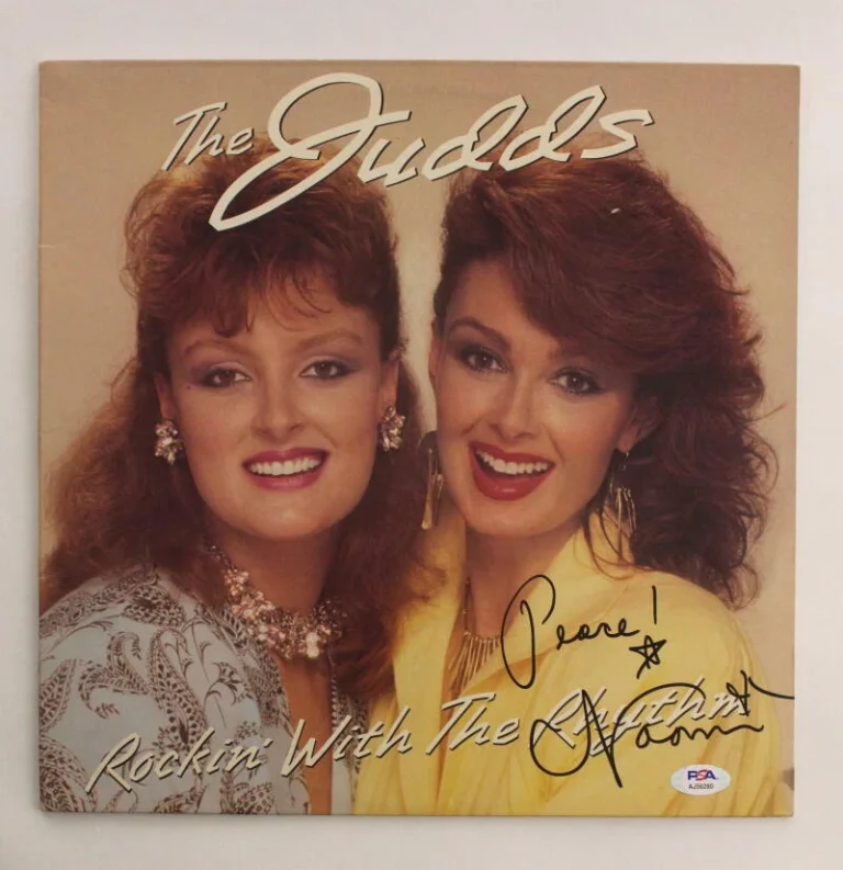 NAOMI JUDD SIGNED AUTOGRAPH ALBUM VINYL RECORD ROCKIN' WITH THE RHYTHM JUDDS PSA