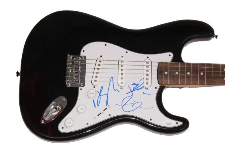 THE STRUTS BAND (X3) SIGNED AUTOGRAPH FULL SIZE BLACK FENDER ELECTRIC GUITAR JSA