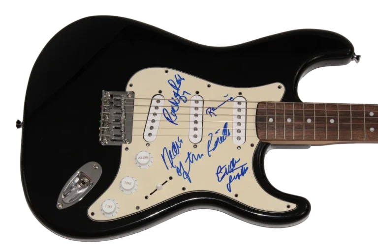 THE RONETTES (X3) SIGNED AUTOGRAPH BLACK FENDER ELECTRIC GUITAR - RARE! JSA COA