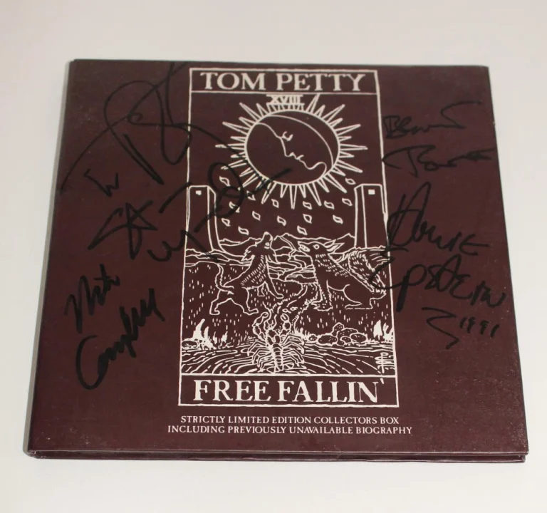 TOM PETTY AND THE HEARTBREAKERS SIGNED AUTOGRAPH FREEFALLIN LE COLLECTORS CD BOX