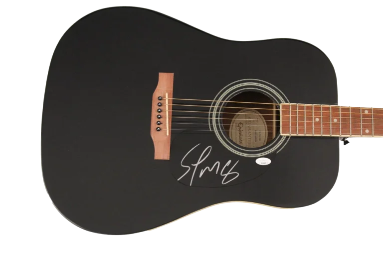 SCOTTY MCCREERY SIGNED AUTOGRAPH GIBSON ACOUSTIC GUITAR - AMERICAN IDOL JSA COA