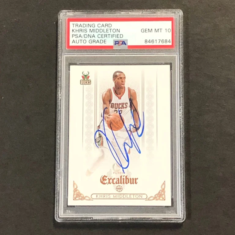 2014-15 Panini Excalibur #22 Khris Middleton Signed Card AUTO 10 PSA/DNA Slabbed