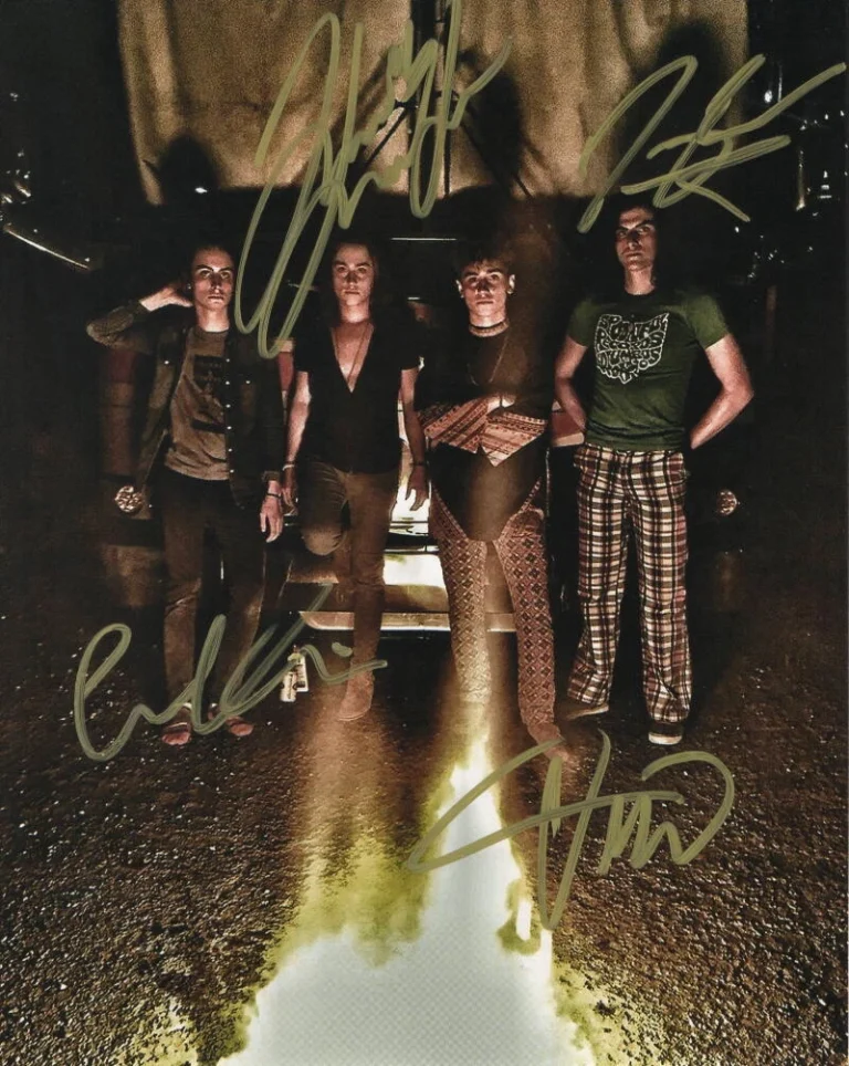 GRETA VAN FLEET FULL BAND (X4) SIGNED AUTOGRAPH 8X10 PHOTO - VERY RARE! JSA COA