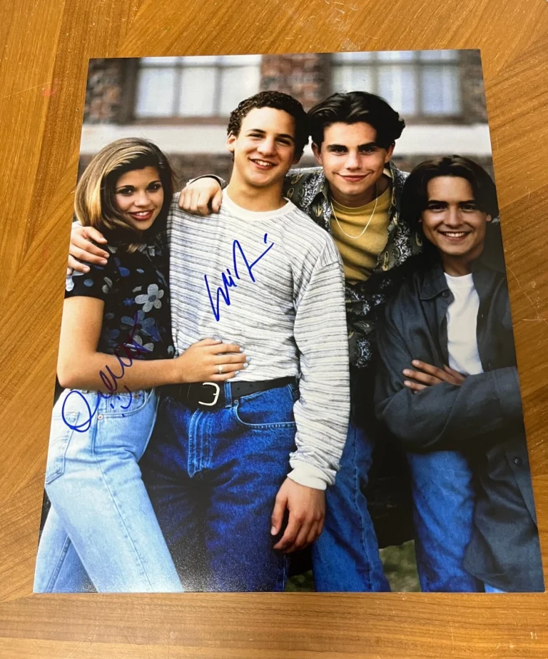 * BOY MEETS WORLD * signed 11x14 photo * DANIELLE FISHEL & WILL FRIEDLE * 2