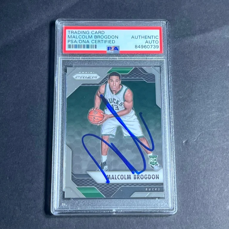 2016-17 Panini Prizm #17 Malcolm Brogdon Signed Card Auto PSA Slabbed Bucks