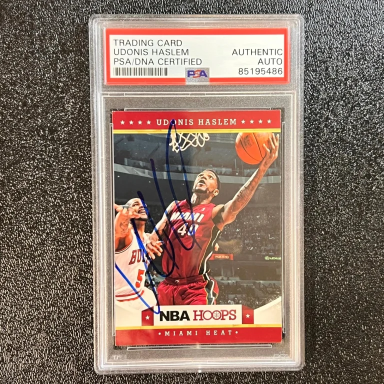 2012-13 Panini NBA Hoops #161 Udonis Haslem signed AUTO Card PSA/DNA Slabbed Hea