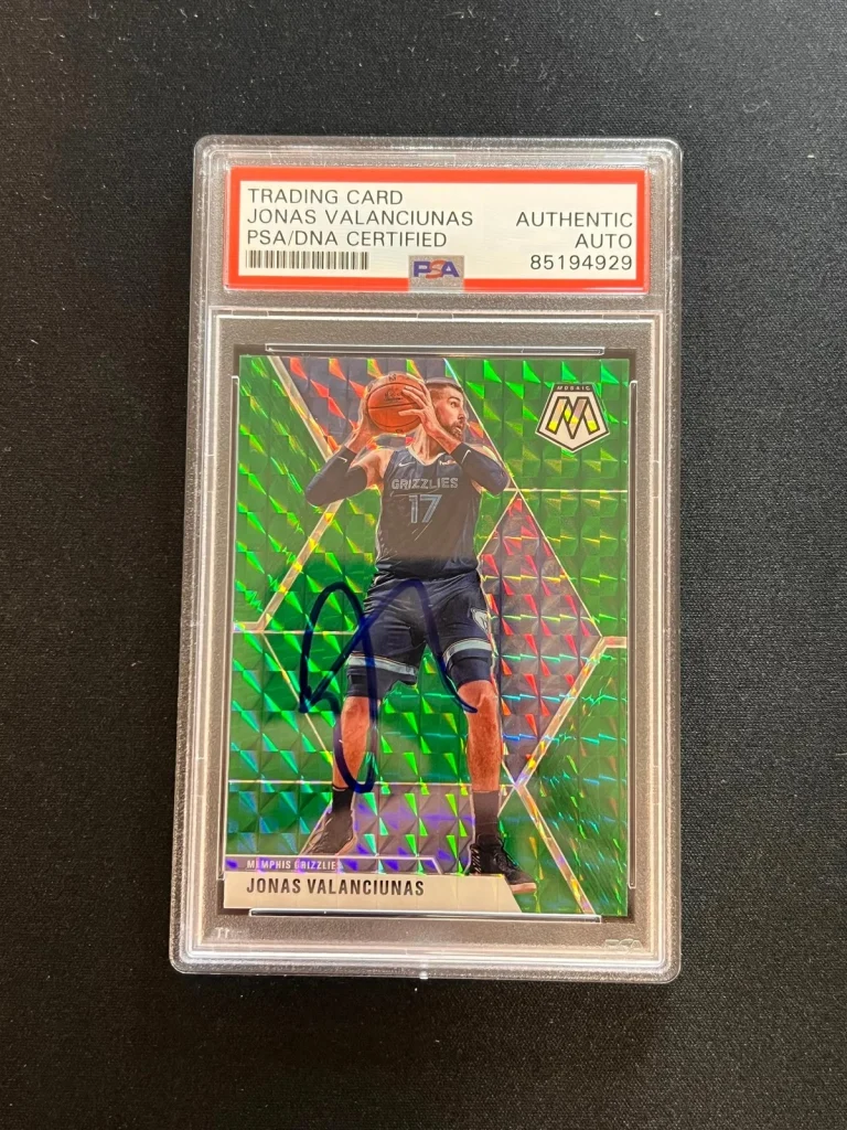 2019-20 Panini Mosaic #86 Jonas Valanciunas Signed Card AUTO PSA Slabbed Grizzli