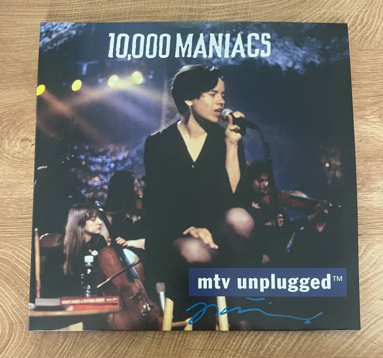 * NATALIE MERCHANT * signed vinyl album * 10,000 MANIACS * MTV UNPLUGGED * COA *