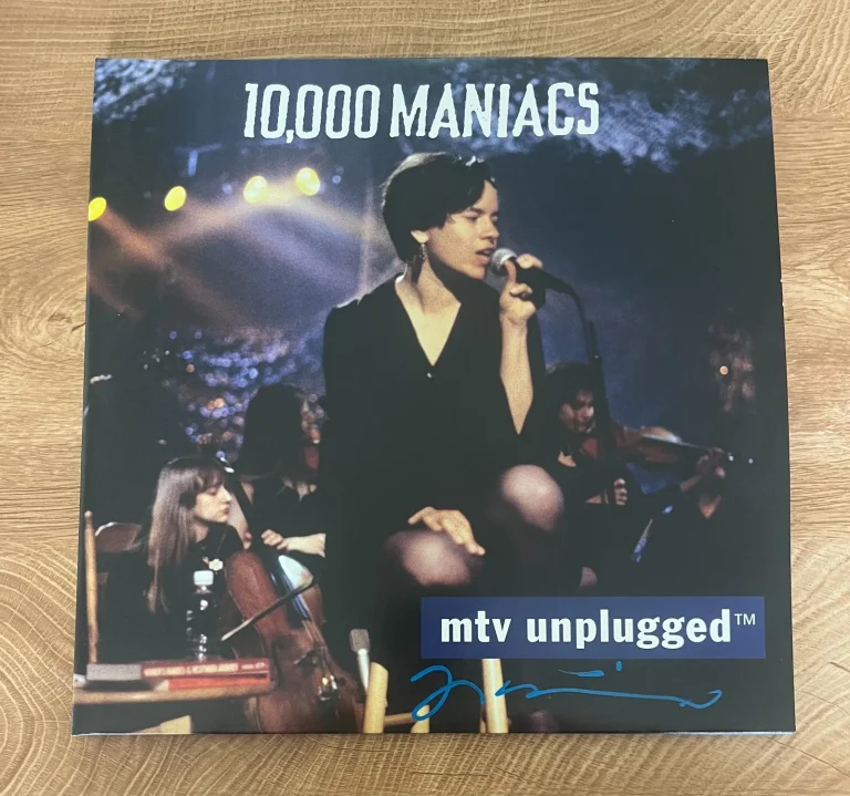 * NATALIE MERCHANT * signed vinyl album * 10,000 MANIACS * MTV UNPLUGGED * COA *