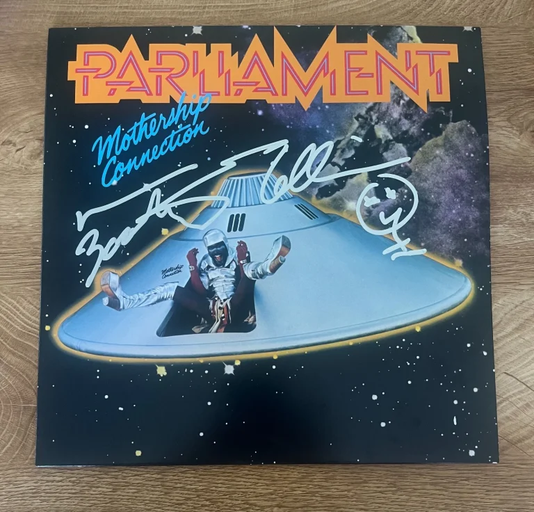 * BOOTSY COLLINS * signed vinyl album * PARLIAMENT * MOTHERSHIP CONNECTION *