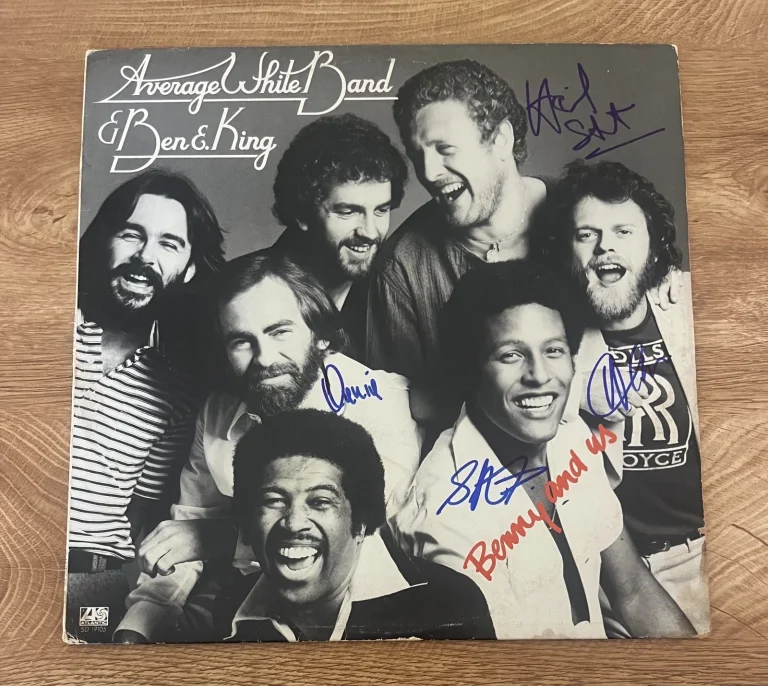 * AVERAGE WHITE BAND * signed vinyl album * BENNY AND US * COA *