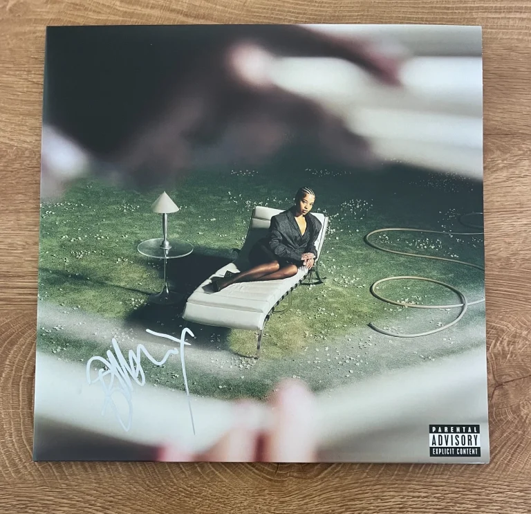 * ELLA MAI * signed vinyl album * DO YOU STILL LOVE ME? * COA *