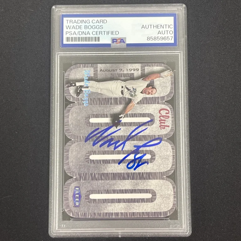 2000 Fleer 3000 Club Wade Boggs Signed Card Auto PSA Slabbed  Devil Rays