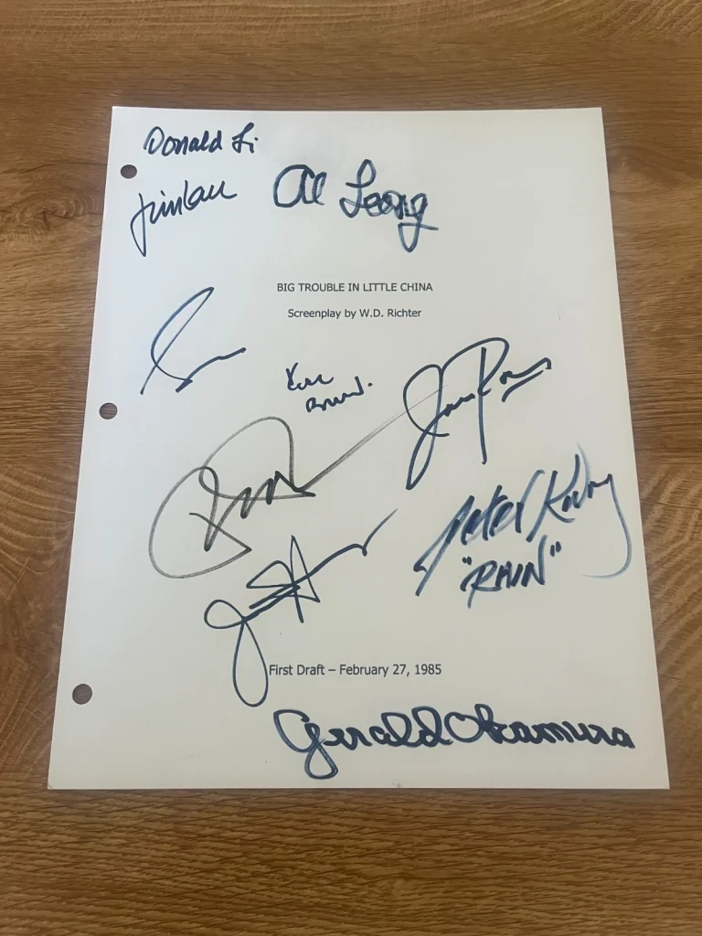 * BIG TROUBLE IN LITTLE CHINA * signed movie script * HONG, PAX, KWONG , DUNN +8