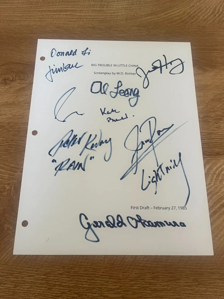 * BIG TROUBLE IN LITTLE CHINA * signed movie script * HONG, PAX, KWONG  +7