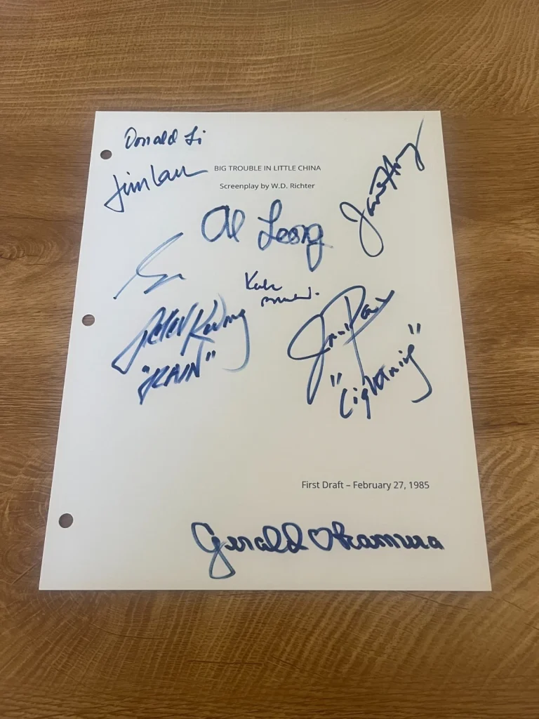 * BIG TROUBLE IN LITTLE CHINA * signed movie script * HONG, PAX, KWONG  +7