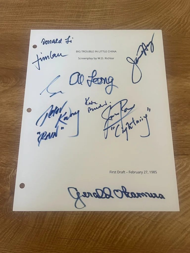 * BIG TROUBLE IN LITTLE CHINA * signed movie script * HONG, PAX, KWONG  +7