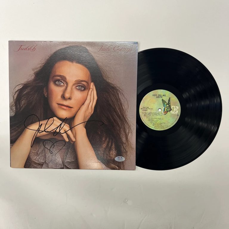 Judy Collins Signed Judith Vinyl Album PSA Autographed