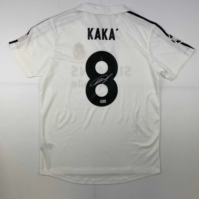 Autoed/Signed Ricardo Kaka Real Madrid White Futbol Jersey Beckett BAS COA