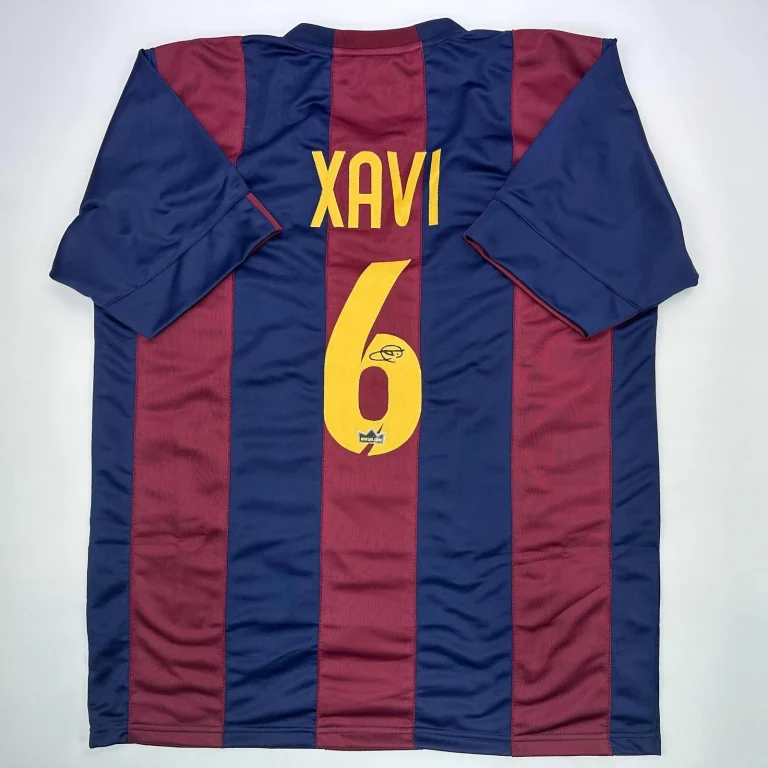 Facsimile Autographed Xavi Hernandez FC Barcelona Blue/Red Jersey XL