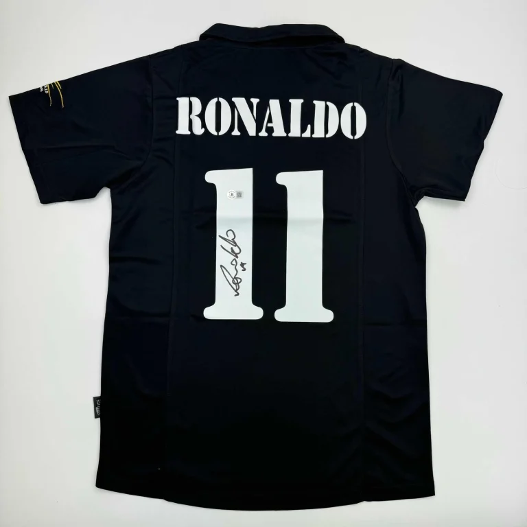 Autographed/Signed Ronaldo Nazario Real Madrid Black Jersey Beckett COA