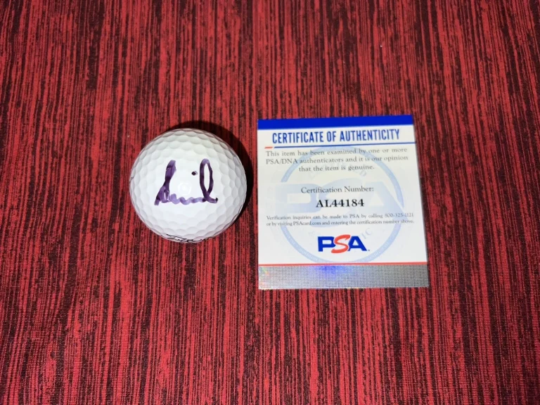 Annika Sorenstam Signed Official Titleist Golf Ball LPGA HOF PSA/DNA