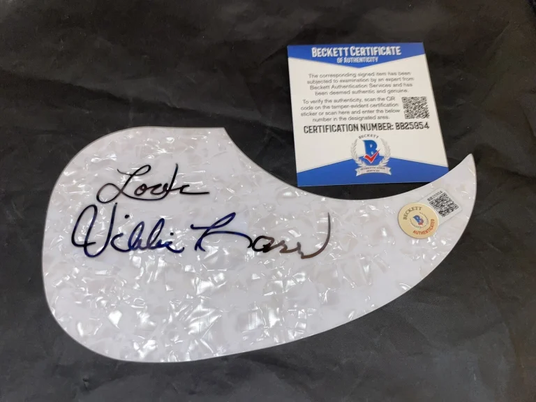 Vikki Carr Signed Acoustic Pickguard Legendary Superstar Beckett