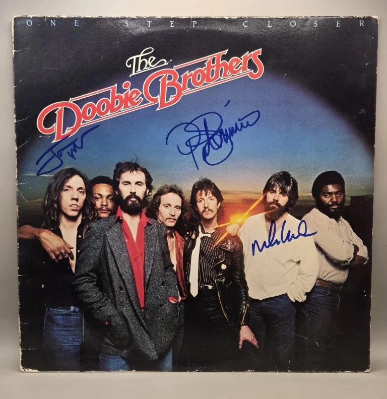 DOOBIE BROTHERS signed ONE STEP CLOSER LP RECORD BECKETT BAS MICHAEL McDONALD +2