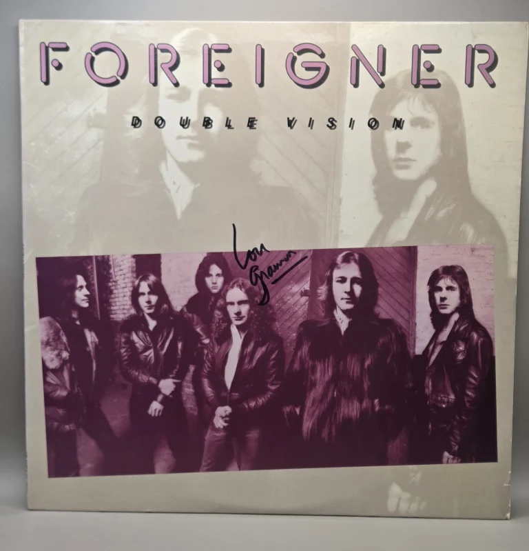 FOREIGNER LOU GRAMM signed auto 
