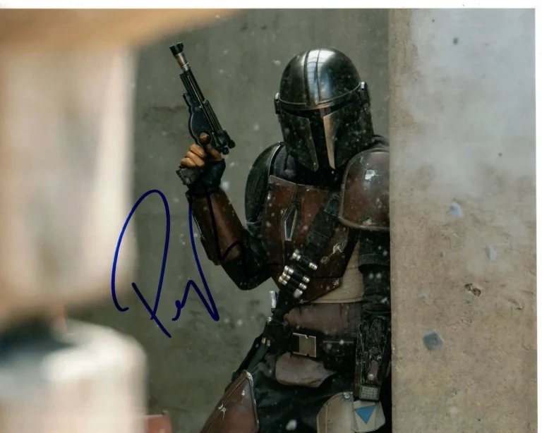 PEDRO PASCAL Signed Autographed 8x10 DISNEY STAR WARS THE MANDALORIAN Photo