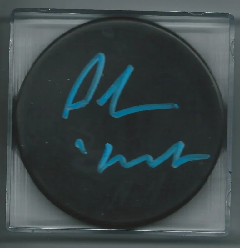 **GFA Vancouver Canucks *COACH ALAIN VIGNEAULT* Signed Blank Puck A3 COA**