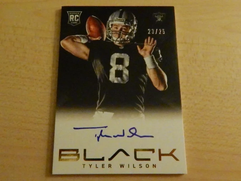 2013-14 PANINI BLACK TYLER WILSON ON CARD RC AUTO #ED /25 RAIDERS