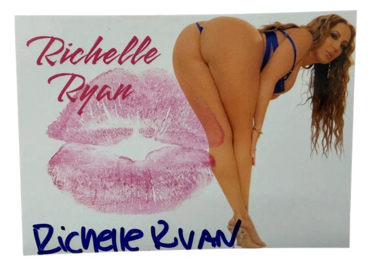 Richelle Ryan Signed Kiss Card Adult Star Autograph Kiss Print Beckett Witness