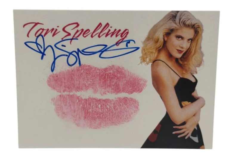 Tori Spelling Signed Kiss Card 90210 Autograph Kiss Print Beckett Witness