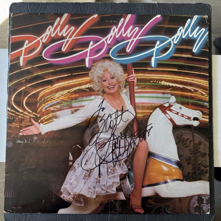 DOLLY PARTON Signed Vinyl Dolly Dolly Dolly County Autograph Record Album
