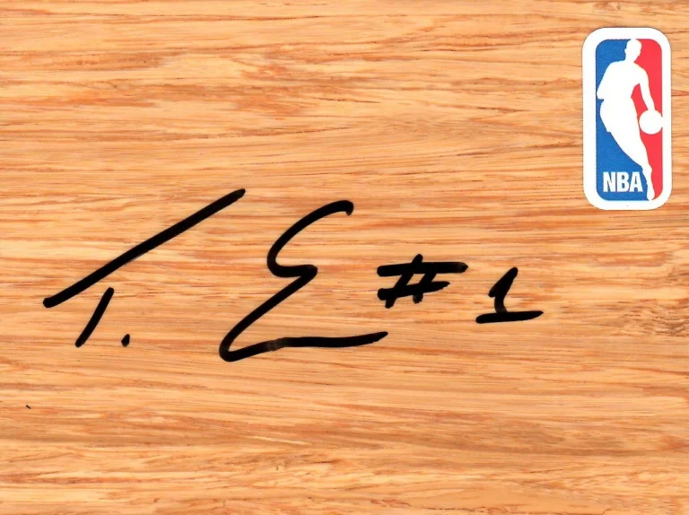 New Orleans Pelicans Tyreke Evans Signed FloorBoard COA